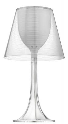 Transparente Miss K Tischleuchte von Flos, modernes Design mit konischem Schirm und schlankem Fuß.